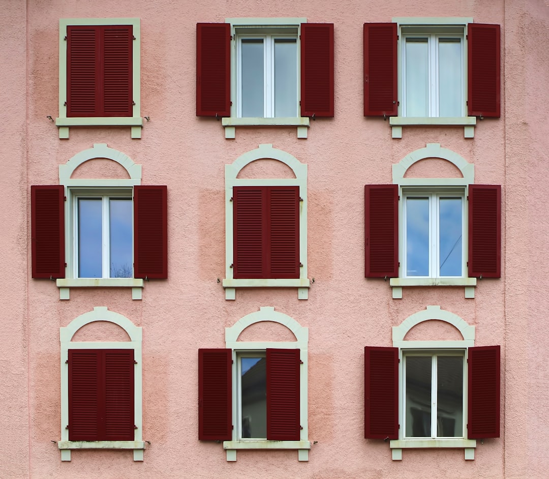 88151921d13c4ebe97c38b09879558bf red wooden windows
